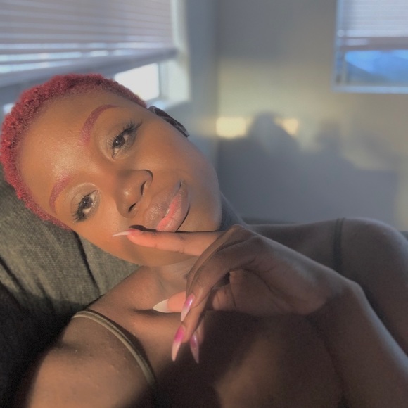 Meet your Posher, Dhenay - Picture 1 of 1